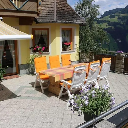 Katharina Bis 12 Personen Mit Saunachalet Und Blick Auf Bergwelt Des Zillertals Apartmán *