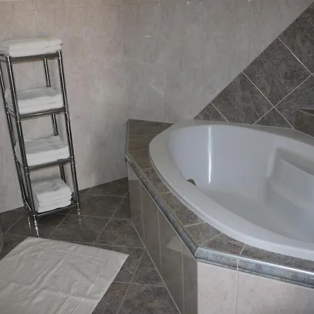 Katharina Bis 12 Personen Mit Saunachalet Und Blick Auf Bergwelt Des Zillertals דירה היפאך