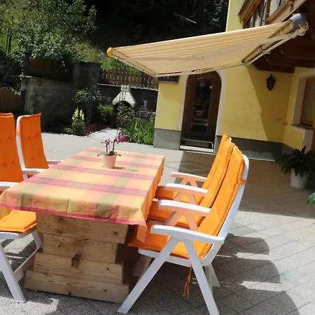 Katharina Bis 12 Personen Mit Saunachalet Und Blick Auf Bergwelt Des Zillertals