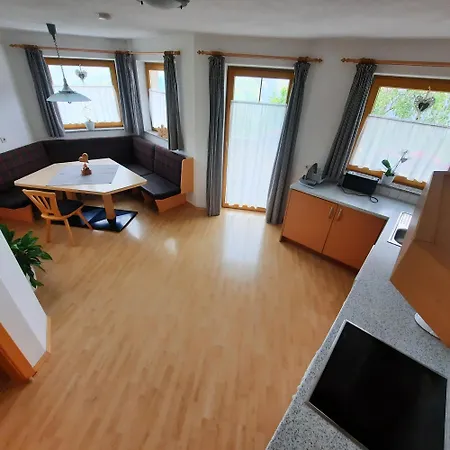 Apartament Katharina Bis 5 Personen Mit Saunachalet Und Blick Auf Bergwelt Des Zillertals