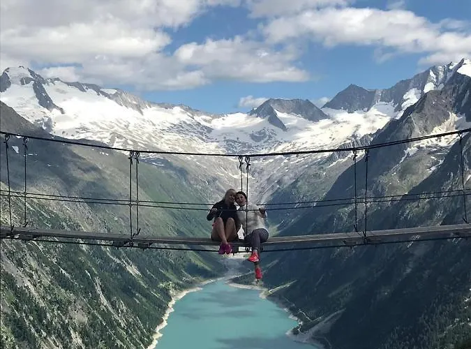 Katharina Bis 5 Personen Mit Saunachalet Und Blick Auf Bergwelt Des Zillertals