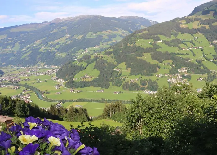 Katharina Bis 5 Personen Mit Saunachalet Und Blick Auf Bergwelt Des Zillertals דירה *