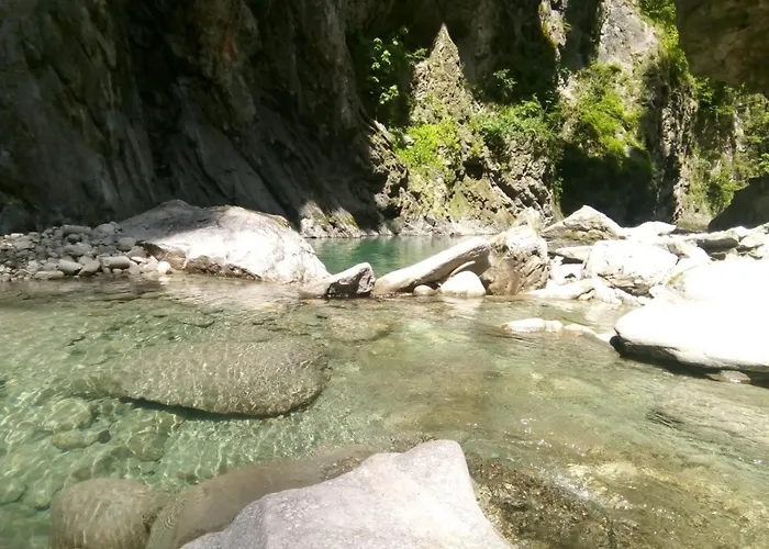 דירה Katharina Bis 5 Personen Mit Saunachalet Und Blick Auf Bergwelt Des Zillertals *