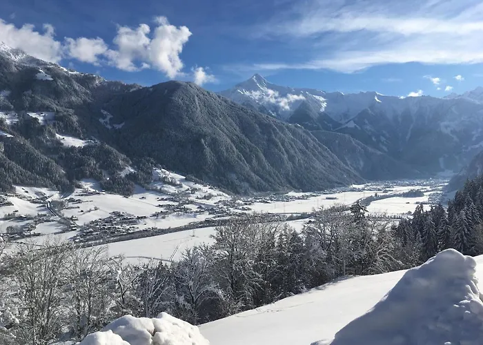 Katharina Bis 5 Personen Mit Saunachalet Und Blick Auf Bergwelt Des Zillertals