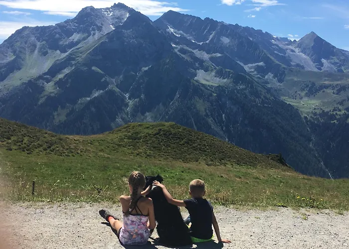 Katharina Bis 5 Personen Mit Saunachalet Und Blick Auf Bergwelt Des Zillertals