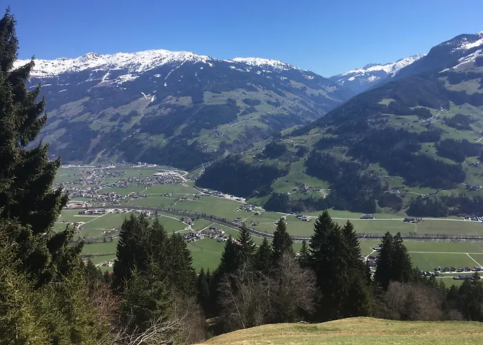 דירה Katharina Bis 5 Personen Mit Saunachalet Und Blick Auf Bergwelt Des Zillertals *