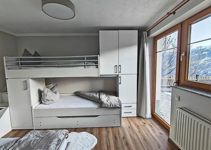 Katharina Bis 5 Personen Mit Saunachalet Und Blick Auf Bergwelt Des Zillertals דירה