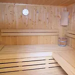 Katharina Bis 5 Personen Mit Saunachalet Und Blick Auf Bergwelt Des Zillertals *