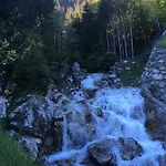 Katharina Bis 5 Personen Mit Saunachalet Und Blick Auf Bergwelt Des Zillertals