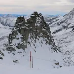 Lägenhet Katharina Bis 5 Personen Mit Saunachalet Und Blick Auf Bergwelt Des Zillertals Hippach