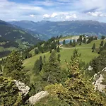 Katharina Bis 5 Personen Mit Saunachalet Und Blick Auf Bergwelt Des Zillertals Lägenhet *
