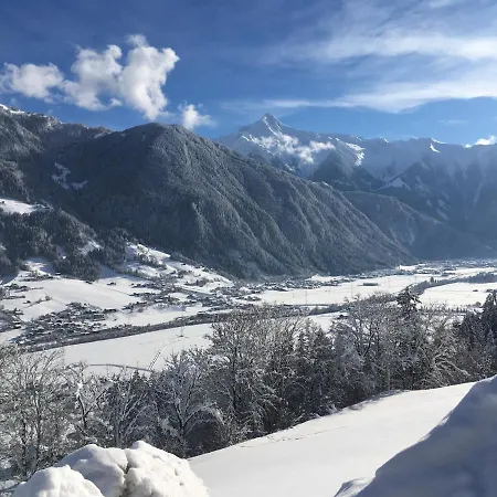 Katharina Bis 5 Personen Mit Saunachalet Und Blick Auf Bergwelt Des Zillertals