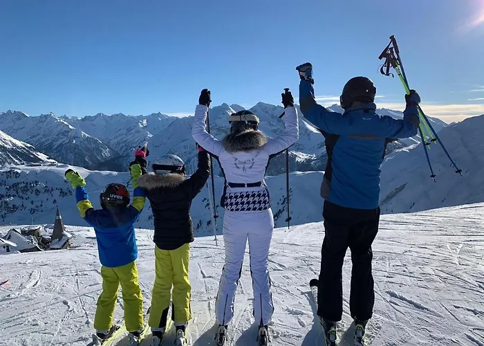 Katharina Bis 5 Personen Mit Saunachalet Und Blick Auf Bergwelt Des Zillertals Daire *