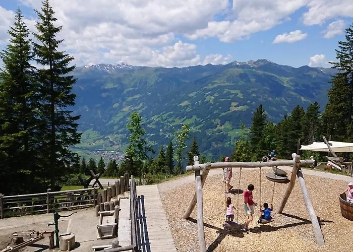 Katharina Bis 5 Personen Mit Saunachalet Und Blick Auf Bergwelt Des Zillertals Hippach